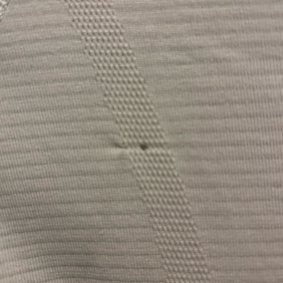 lululemon athletica White Short Sleeve Tee - Picture 2 of 4